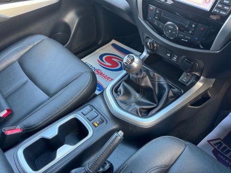 2018 Nissan Navara *NO VAT* 2.3 DCI TEKNA D/C 4DR €21,999 thumbnail