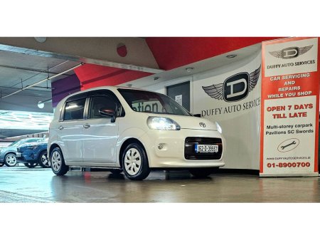 2016 Toyota Porte  €8,950