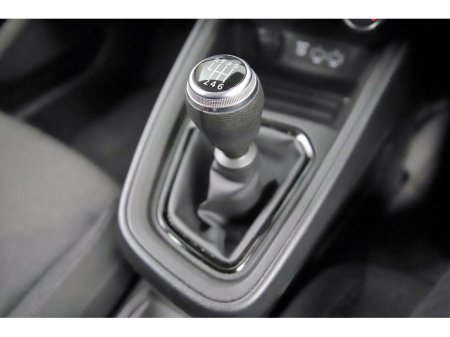 2022 Renault Clio 1.0 TCE ICONIC 90BHP 6SPD *SAT NAV*REAR PARK SENSORS* €16,490 thumbnail