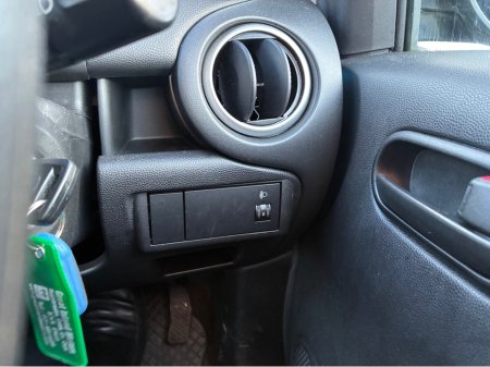 2014 Mazda Mazda2 DE3FS 5DR €7,900 thumbnail