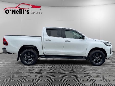 2023 Toyota Hilux 2.8 SR5 D/CAB AUTO 4DR #291 €39,999