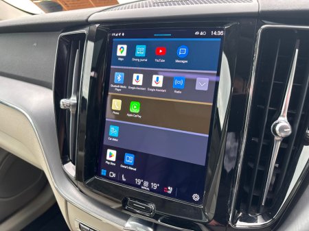 2022 Volvo XC60 B4 AWD MOMENTUM WITH EXTRAS €39,995 thumbnail