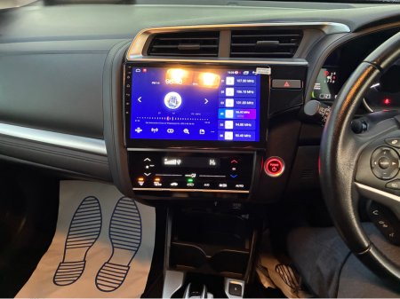 2017 Honda Fit 1.5i Petrol Hybrid L Automatic €13,750 thumbnail