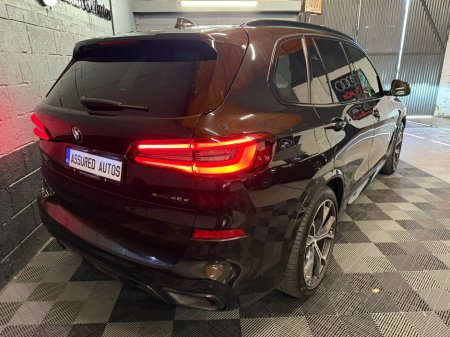 2021 BMW X5 xDrive45e M Sport €49,900