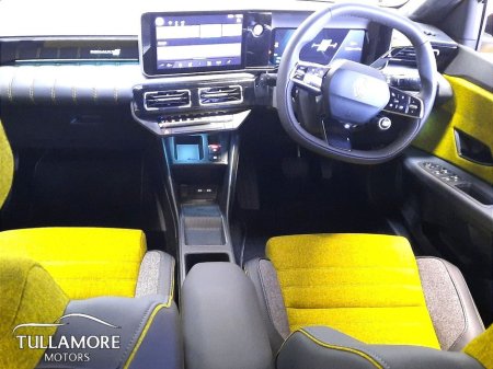 2025 Renault 5 EV50 150hp Iconic €32,490