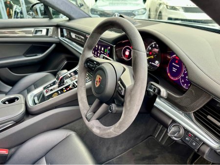 2022 Porsche Panamera 2+2 E-HY E-HYBRID CARBON TRIM €84,950 thumbnail