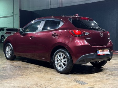 2018 Mazda Demio 1.3 AUTOMATIC - ALLOY WHEELS - PARKING RADAR - HEATING / AC CONTROLS - MULTI FUNCTION STEERING WHEEL €13,950 thumbnail