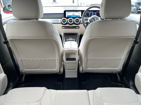 2025 Mercedes-Benz GLB 200D Progressive Line 7 Seater SUV *Saving €12,134 from New* €59,950 thumbnail