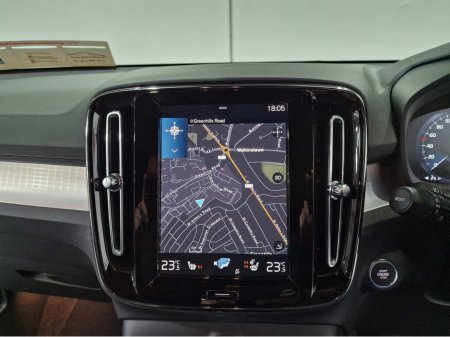 2022 Volvo XC40 T4 PLUS DARK RECHARGE AUTOMATIC **ONE OWNER / APPLE CARPLAY / BLIND SPOT ASSIST / ELECTRIC BOOTLID / HEATED FRONT & REAR SEATS / HEATED STEERING WHEEL / REVERSE CAMERA / WIRELESS PHONE CHARGING** €34,900 thumbnail