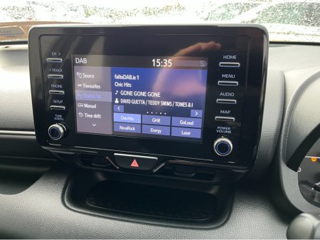 2022 Toyota Yaris LUNA 1.0 PETROL MANUAL //REVERSE CAMERA// €15,950 thumbnail