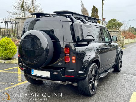 2023 Land Rover Defender 110 P400e X-DYNANIC AUTO URBAN==HUGE SPEC== €84,950 thumbnail