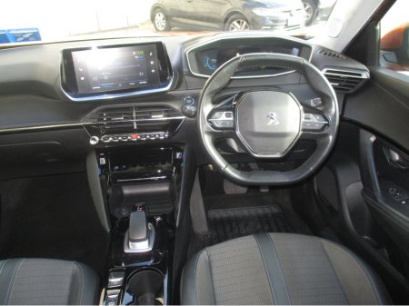 2021 Peugeot 2008 ALLURE 136BHP 50 KWH 4DR AUTO €10,950 thumbnail