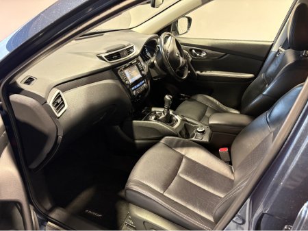 2016 Nissan X-Trail 4x4  TEKNA 4WD - LEATHER €10,950 thumbnail