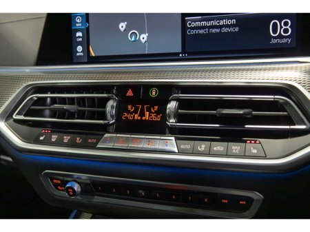 2022 BMW X5 xDrive45e M Sport €62,950 thumbnail