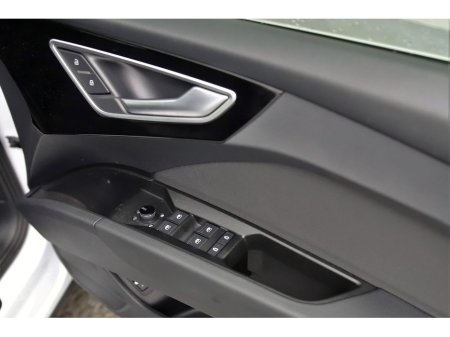 2024 Audi Q4 e-tron E-TRON 45 SPORT €42,490 thumbnail