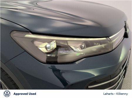 2025 Volkswagen Tiguan 3 ELEGANCE 1.5TSI 204HP DSG PHEV €54,950 thumbnail