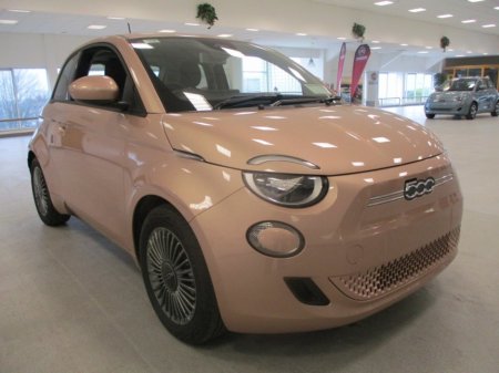 2025 Fiat 500e  €26,145