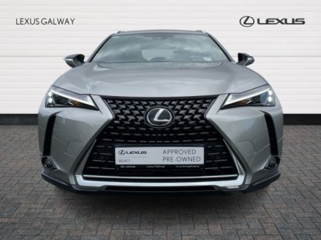 2024 Lexus UX 250 H DynamicLexus Link & Cloud Navi // Remote Central Locking // Heated Mirrors // Power Folding Mirrors // USB Connection // Apple Carplay €45,945