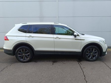2022 Volkswagen Tiguan Allspace 2.0 TDI 150HP Life DSG Auto Rear camera €42,995