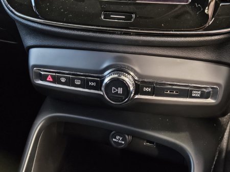 2021 Volvo XC40 PHEV T4 (197hp) Insciption FWD €25,950 thumbnail