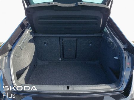 2025 Skoda Octavia SELECTION 2.0TDI 115HP €32,950 thumbnail