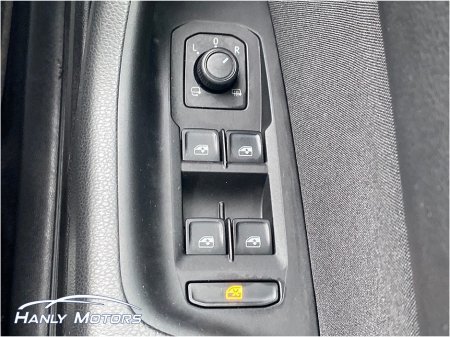 2022 Volkswagen Passat BUSINESS 2.0 TDI MANUAL 6SPEED FWD 150 4DR €25,995 thumbnail