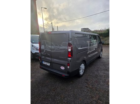 2016 Renault Trafic LL29 DCI 140 SPORT CREW VAN 3DR €21,500