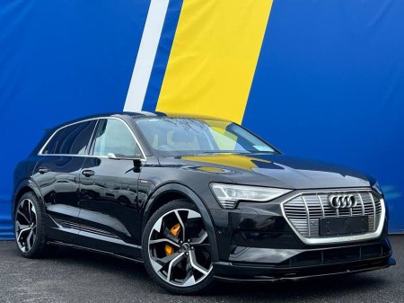 2021 Audi e-tron QUATTRO 50 // RS-PERFORMANCE PACK // DIGITAL MIRRORS // FULL SERVICE RECORD // ADAPTIVE AIR SUSPENSION
