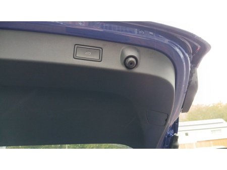 2025 Volkswagen Arteon 2.0TDI D7F 150HP R-LINE SHOOTING BRAKE, LAPIZ BLUE. €54,950 thumbnail