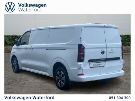 2025 Volkswagen Transporter  €36,475