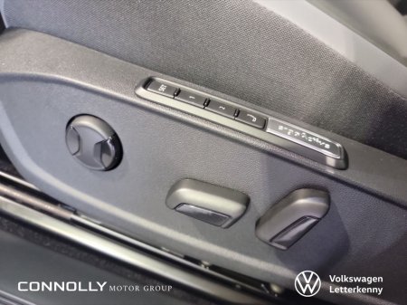 2026 Volkswagen ID.4 Pro Plus 77KWH 286HP WLPT520kms Range, SEAI grant deducted *Ready For Immediate Delivery 261* €47,533 thumbnail