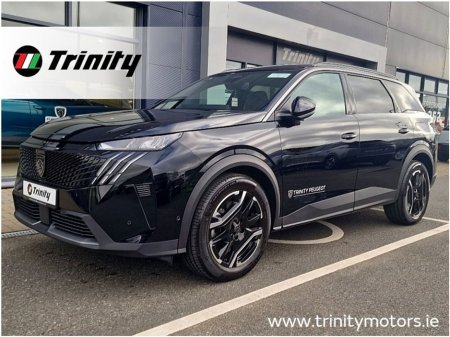 2025 Peugeot 5008 252 DEMO* BEV 73KWH * 210HP ALLURE * TRINITY MOTORS * €49,945