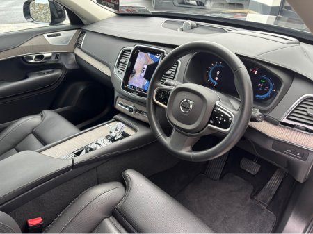 2023 Volvo XC90 RECHARGE T8 ULTIMATE DARK AWD €67,900 thumbnail