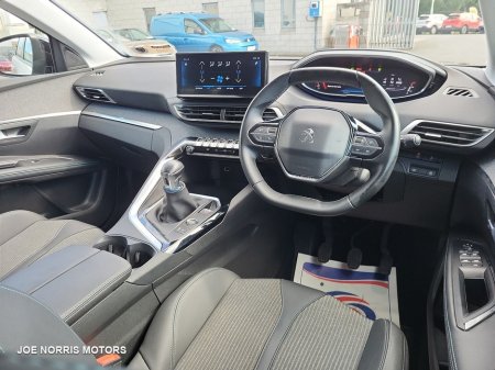 2022 Peugeot 5008 ALLURE 1.2 130 7 SEATER €31,995 thumbnail