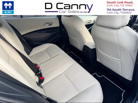 2022 Toyota Corolla HYBRID LUNA SPORT 4DR AUTO €25,900 thumbnail