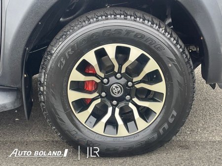 2023 Toyota Hilux 2.8 GR Sport Auto - Diamond Turned Alloy Wheels, Heated Seats, Reverse Camera, LED DRL, Sat Nav €49,975 thumbnail