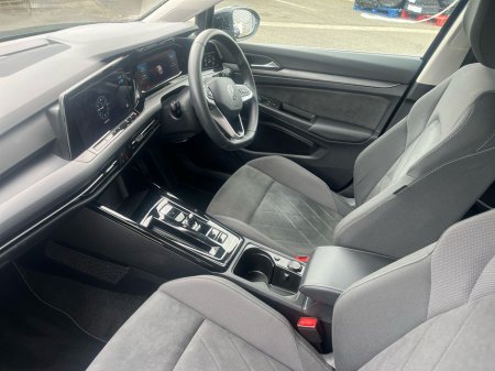 2024 Volkswagen Golf STYLE 2.0TDI 115HP AUTO €34,975