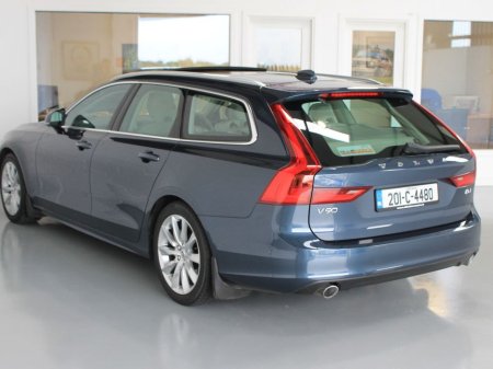 2020 Volvo V90 D4 MOM AT 5DR Auto €33,750 thumbnail