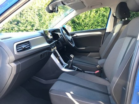 2023 Volkswagen T-Roc LIFE 1.0 TSI MANUAL - GRANDONS €25,995 thumbnail