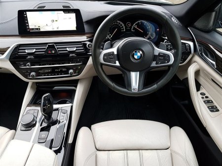 2017 BMW 5 Series 520d M Sport €29,995 thumbnail