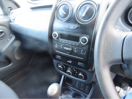 2017 Dacia Duster ALTERNATIVE 1.5 DCI DIESEL JEEP NCTD 27  FSH €7,999 thumbnail