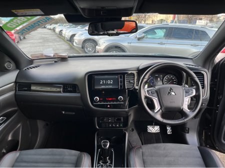 2021 Mitsubishi Outlander 4WD BLACK EDITION PLUG IN HYBRID 2.4 PETROL //HALF LEATHER HEATED SEATS AND STEERING WHEEL//REVERSE CAMERA//KEYLESS ENTRY//ADAPTIVE CRUISE CONTROL// €27,950 thumbnail