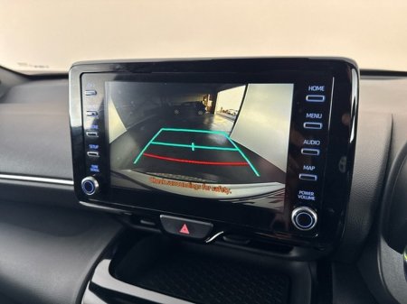 2023 Toyota Yaris Cross LUNA SPORT €27,950 thumbnail