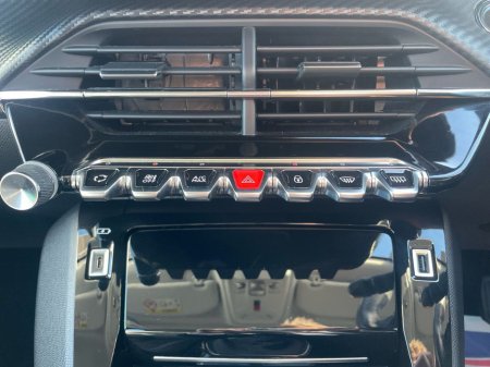 2021 Peugeot 2008 1.5 BlueHDI 110bhp Allure €19,975 thumbnail