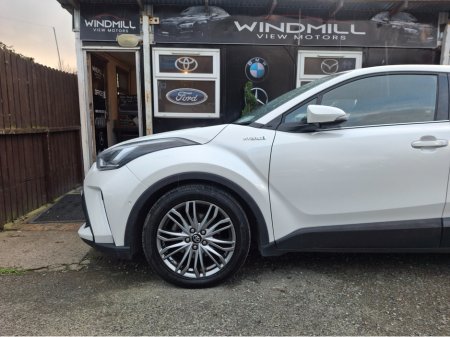 2022 Toyota C-HR 1.8 HYBRID SOL 4DR AUTO €21,500
