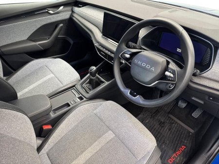 2025 Skoda Octavia 1.5TSI COMBI SEL PLUS *5.9% APR* €60 P/W €34,995 thumbnail