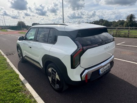 2026 Kia EV3 order now 261 EV3 gt-line Long Range, Range Led HeadLights, sat nav radio, 7 YEAR WARRANTY, Reversing Camera, Parking Sensors, wireless charger €49,900