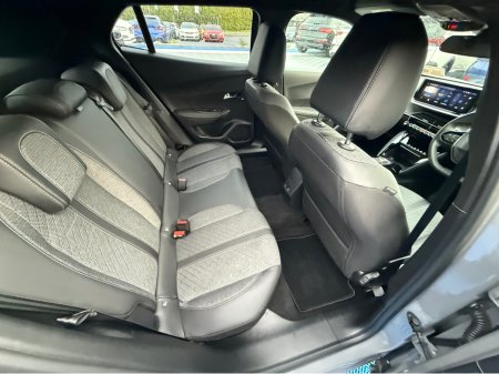 2024 Peugeot 2008 ALLURE - ELECTRIC - AUTO - 12M WARRANTY - CAR: 1601 thumbnail