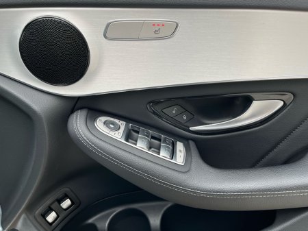 2022 Mercedes-Benz GLC Class 300E AMG Line 4Matic Auto PHEV SUV €53,950 thumbnail