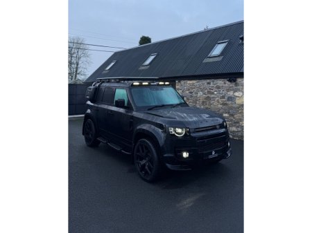 2021 Land Rover Defender  €63,995